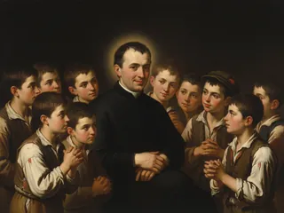 Pintura de estilo barroco: San Juan Bosco con sotana, sonriente, rodeado de muchachos